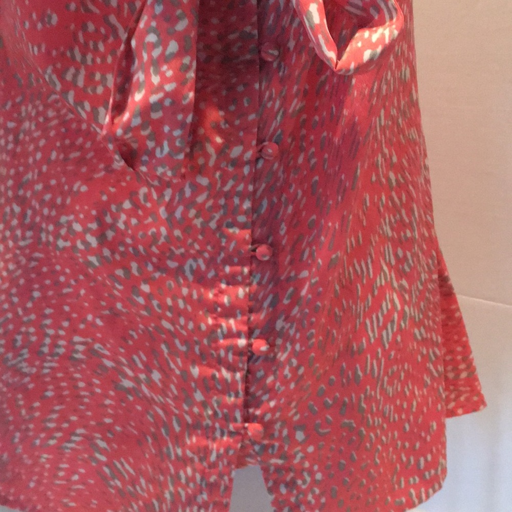💕💕💕Banana Republic pleated Collar Top with tie - Picture 3 of 8